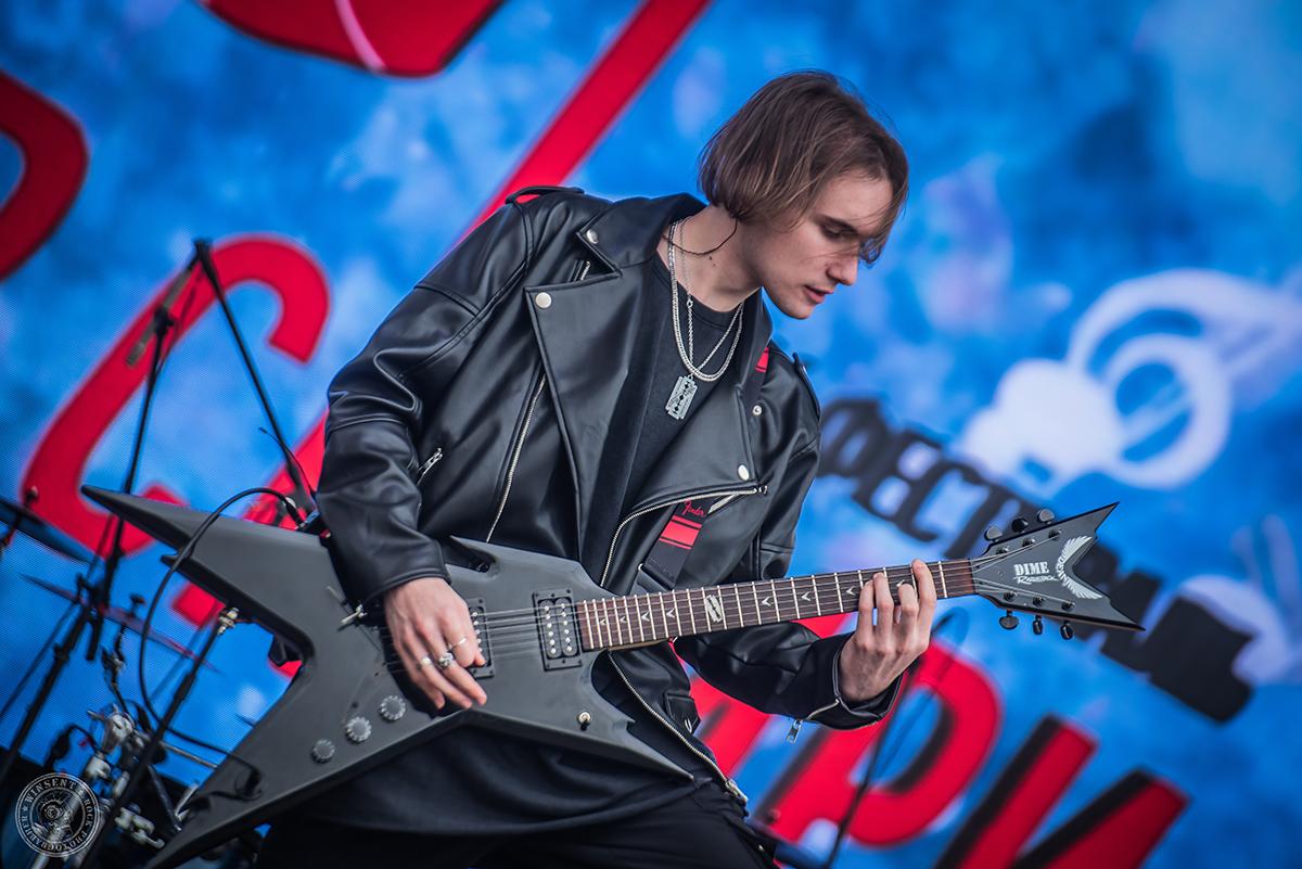 Фото В Новосибирске прошёл рок-фестиваль «Ветер Сибири-2023» 87